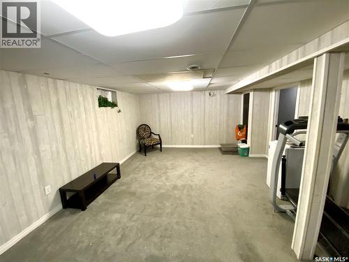 204 4Th Street E, Carnduff, SK - Indoor