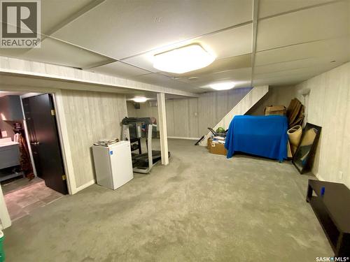 204 4Th Street E, Carnduff, SK - Indoor