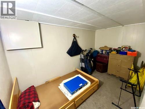 204 4Th Street E, Carnduff, SK - Indoor