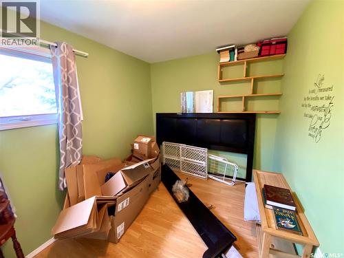 204 4Th Street E, Carnduff, SK - Indoor