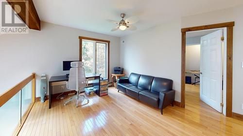 200 Watson Rd, Echo Bay, ON - Indoor