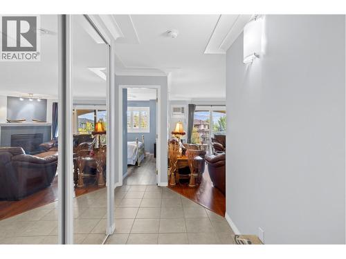 1964 Enterprise Way Unit# 403, Kelowna, BC - Indoor