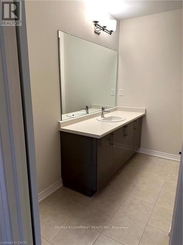 29 - 660 Colborne Street W, Brantford, ON - Indoor Photo Showing Bathroom