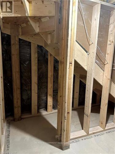 29 - 660 Colborne Street W, Brantford, ON - Indoor