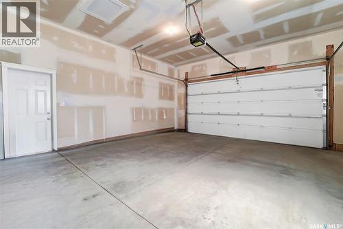 226 Gillies Street, Saskatoon, SK - Indoor Photo Showing Garage