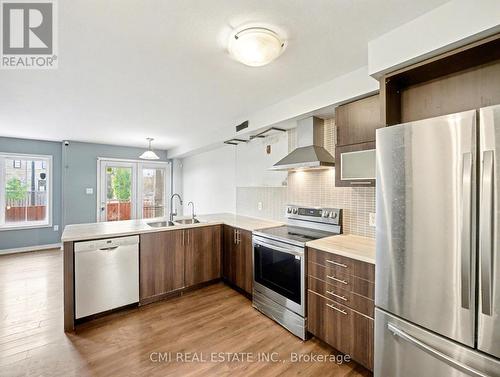 62 Sherway Street, Hamilton, ON - Indoor Photo Showing Kitchen With Double Sink