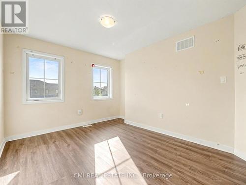 62 Sherway Street, Hamilton, ON - Indoor Photo Showing Other Room