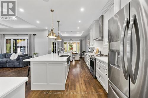 122 Glens Of Antrim Way, Alnwick/Haldimand, ON - Indoor Photo Showing Kitchen With Stainless Steel Kitchen With Upgraded Kitchen