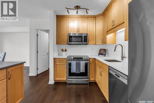 1205 902 Spadina Crescent E, Saskatoon, SK - Indoor Photo Showing Kitchen