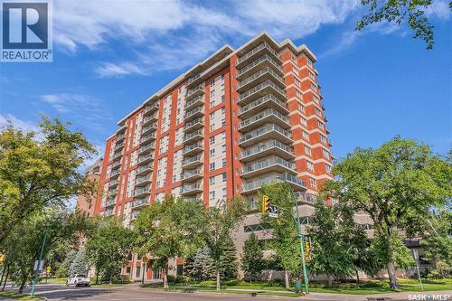 1205 902 Spadina Crescent E, Saskatoon, SK - Outdoor With Balcony With Facade