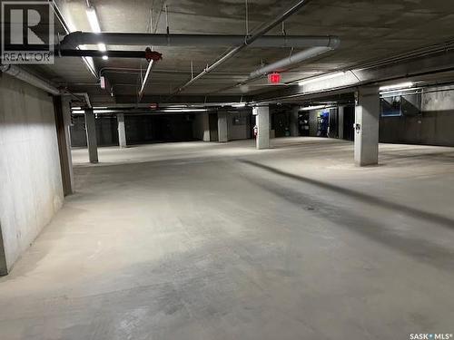 109 1220 Blackfoot Drive, Regina, SK - Indoor Photo Showing Garage