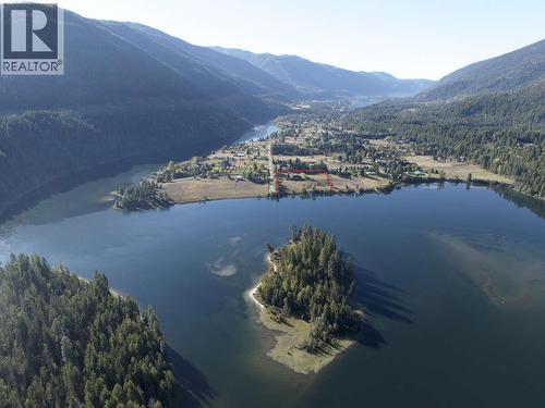 2719 Davidson Road, Shoreacres, BC - Outdoor With Body Of Water With View