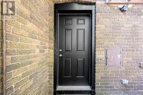 Lower - 2556 Lake Shore Boulevard W, Toronto, ON - Outdoor