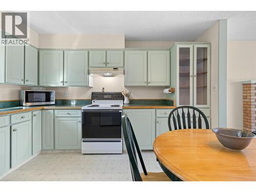 10212 Happy Valley Road, Summerland, BC - Indoor Photo Showing Kitchen