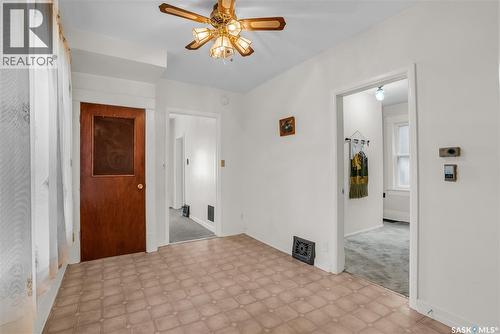 118 28Th Street W, Saskatoon, SK - Indoor Photo Showing Other Room