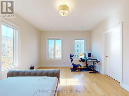 5 Point Pelee Lane, Richmond Hill, ON - Indoor Photo Showing Bedroom