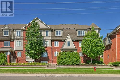 3 - 575 Dundas Street W, Mississauga, ON - Outdoor With Facade