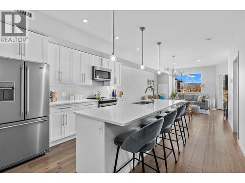 3630 Mission Springs Drive Unit# 506, Kelowna, BC - Indoor Photo Showing Kitchen With Stainless Steel Kitchen With Upgraded Kitchen
