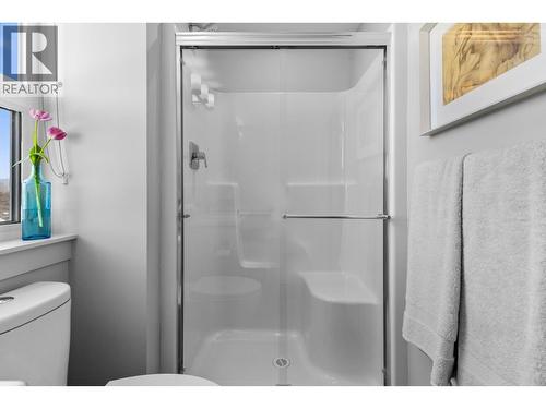 3630 Mission Springs Drive Unit# 506, Kelowna, BC - Indoor Photo Showing Bathroom