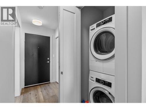 3630 Mission Springs Drive Unit# 506, Kelowna, BC - Indoor Photo Showing Laundry Room