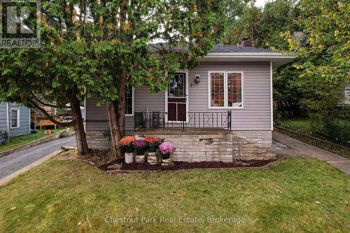 3 Cora Street E, Huntsville (Chaffey), ON - Outdoor