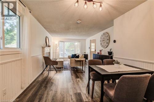 98 Rolling Meadows Drive, Kitchener, ON - Indoor Photo Showing Dining Room