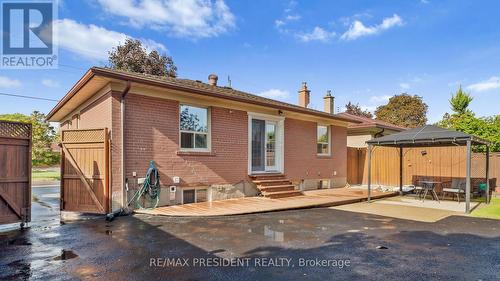 163 Prince Charles Drive, Halton Hills, ON - Outdoor