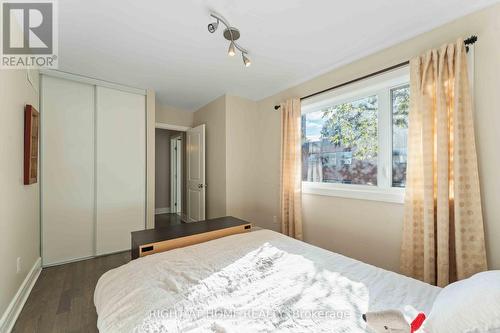 110 Little London Private, Ottawa, ON - Indoor Photo Showing Bedroom