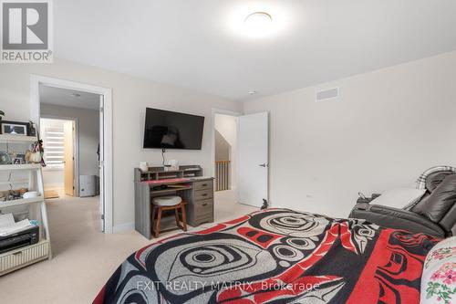 233 Conservancy Drive, Ottawa, ON - Indoor