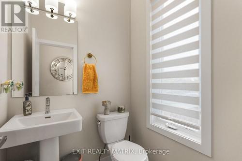 233 Conservancy Drive, Ottawa, ON - Indoor Photo Showing Bathroom