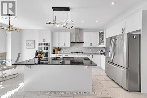 21 Priory Drive, Whitby, ON - Indoor Photo Showing Kitchen With Stainless Steel Kitchen With Upgraded Kitchen