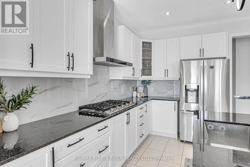 21 Priory Drive, Whitby, ON - Indoor Photo Showing Kitchen With Stainless Steel Kitchen With Upgraded Kitchen