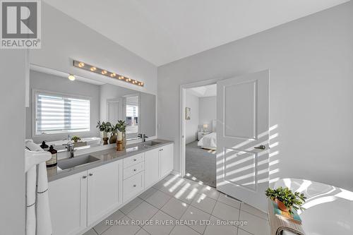 21 Priory Drive, Whitby, ON - Indoor