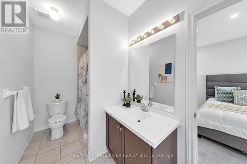 21 Priory Drive, Whitby, ON - Indoor Photo Showing Bathroom