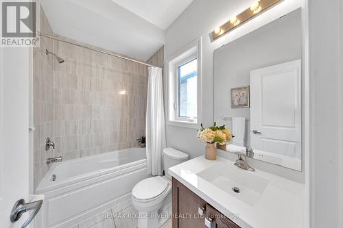 21 Priory Drive, Whitby, ON - Indoor Photo Showing Bathroom