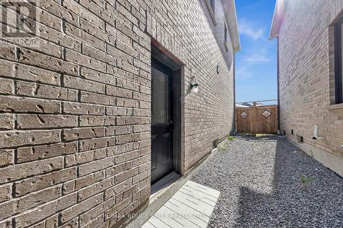 21 Priory Drive, Whitby, ON - Outdoor