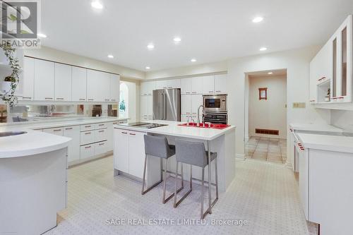 4143 Tapestry Trail, Mississauga, ON - Indoor Photo Showing Kitchen