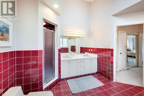 4143 Tapestry Trail, Mississauga, ON - Indoor Photo Showing Bathroom