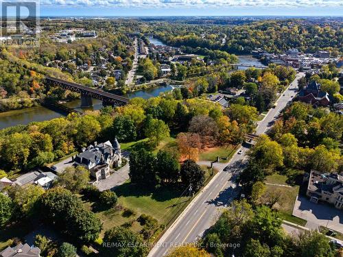 185 Grand River Street N, Brant, ON 