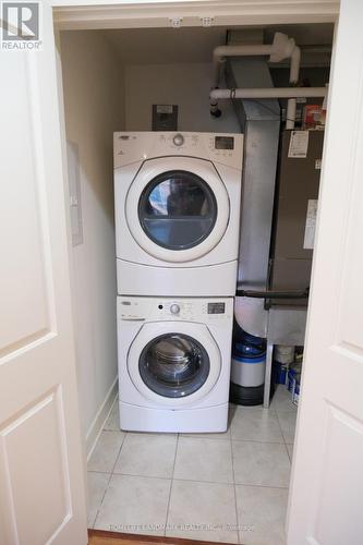408 - 320 Sugarcreek Trail, London North, ON - Indoor Photo Showing Laundry Room