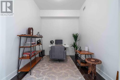 422 - 5317 Upper Middle Road, Burlington, ON - Indoor