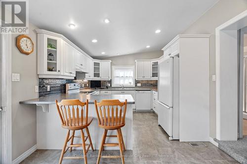 264 Huron Road, Goderich (Goderich (Town)), ON - Indoor Photo Showing Kitchen