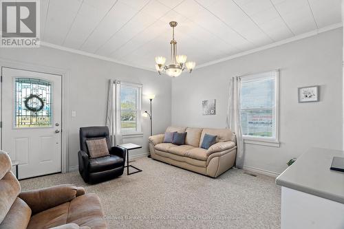 264 Huron Road, Goderich (Goderich (Town)), ON - Indoor Photo Showing Living Room