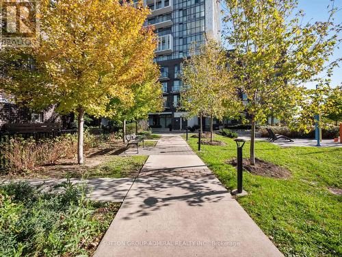 1005 - 128 Fairview Mall Drive, Toronto, ON - Outdoor