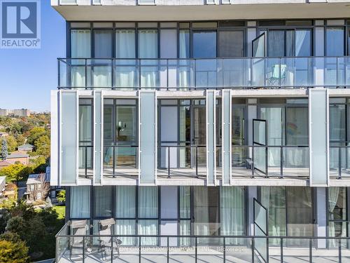 1005 - 128 Fairview Mall Drive, Toronto, ON - Outdoor