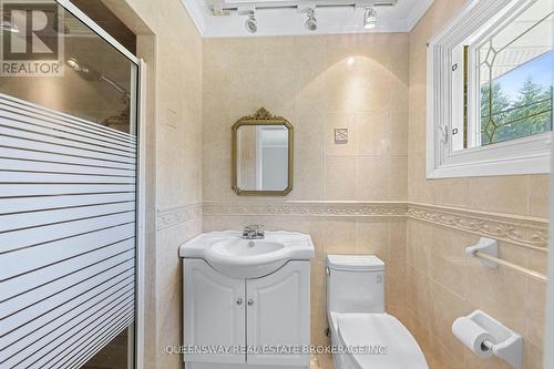 1268 15Th Side Road, King, ON - Indoor Photo Showing Bathroom