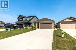 11 CHAMPLAIN COURT  Chatham, ON N7L 0C4