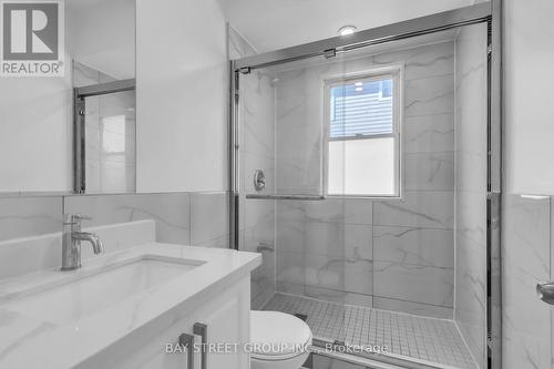 280-282 Campbell Avenue, Windsor, ON - Indoor Photo Showing Bathroom