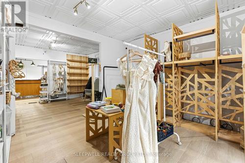 5 Hawthorne Avenue, Ottawa, ON 