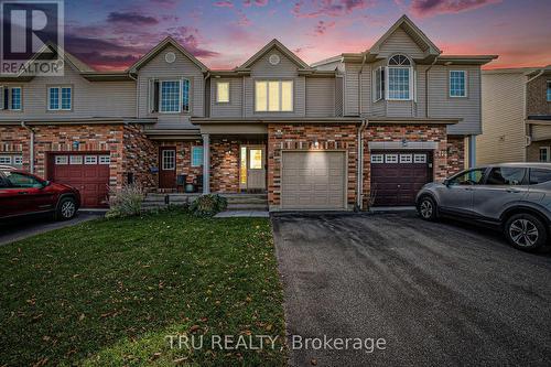 214 ARRITA STREET E  Ottawa, ON K2S 0J7